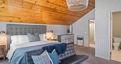 King Suite 7 - Black Forest Inn Bed and Breakfast