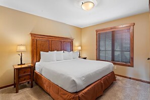 1 bedroom, internet, bed sheets