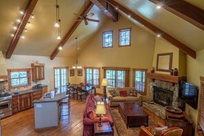 Télévision, cheminée