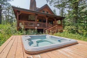 Bain à remous extérieur