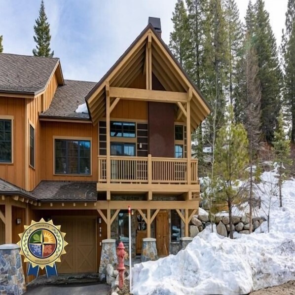 Exterior - Beautiful Townhome|Private Hot Tub, Ski-In/Ski-Out (Tamarack)