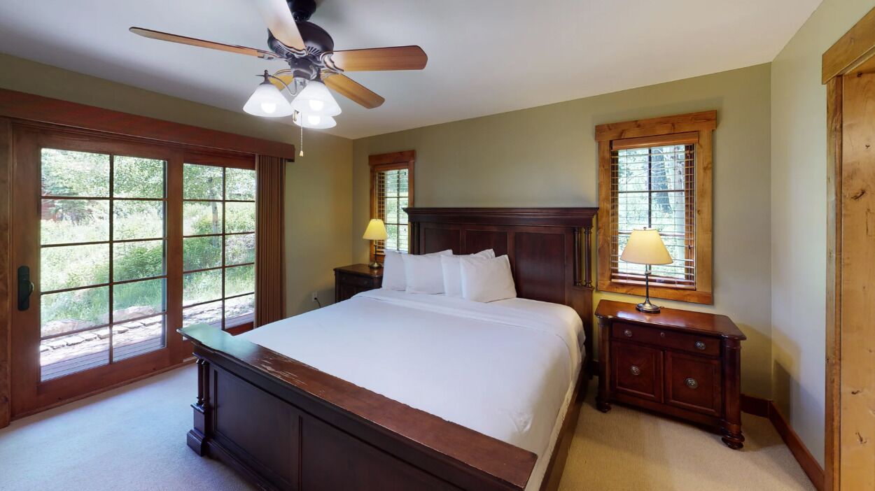 3 bedrooms, internet, bed sheets