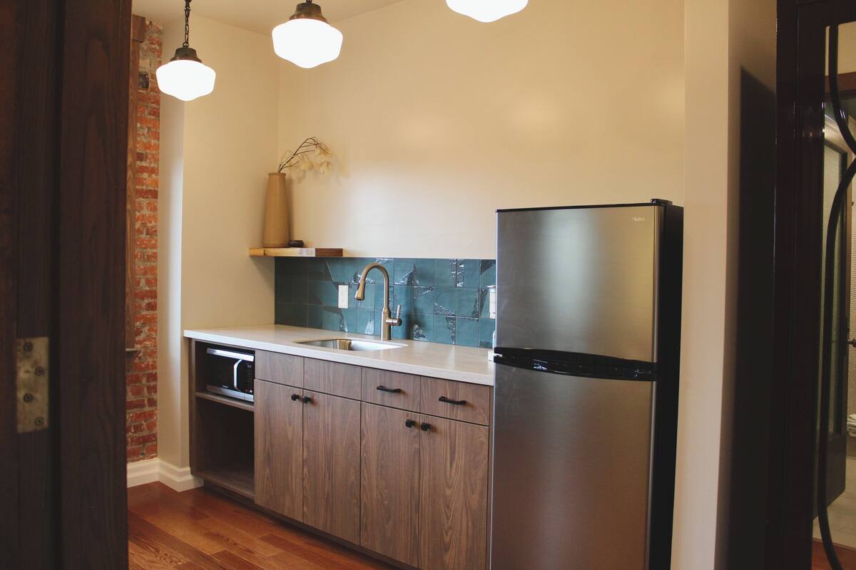 Executive Studio Suite, Park View