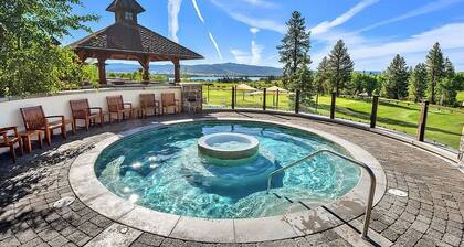 Luxurious King Studio|Pet friendly|Fireplace