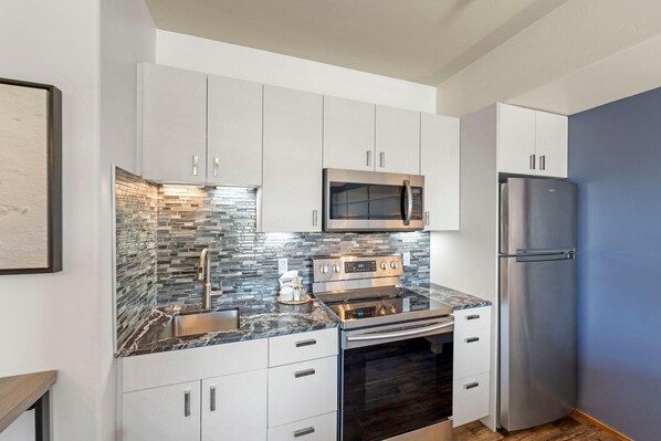 Fridge, microwave, oven, stovetop