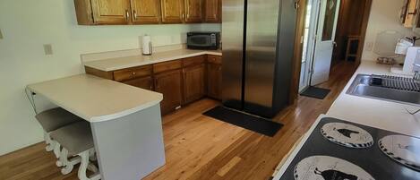 Microwave, oven, stovetop, dishwasher