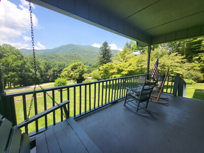 BEST porch view of the Smokies! AMAZING creekside fire pit, Master suite!