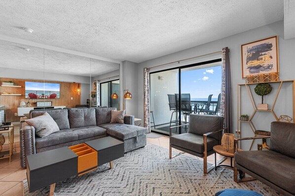 Smart TV, fireplace, offices