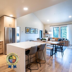 Interior - Great Horned Condo|Includes Two 1-Day Lift Tickets (Tamarack)