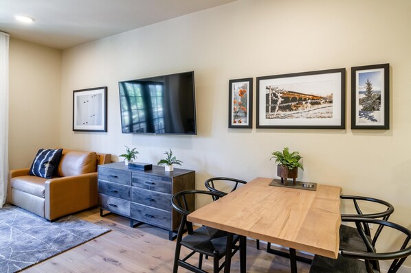 Dining - Makin Memories | Includes Two 1-Day Lift Tickets (Tamarack)