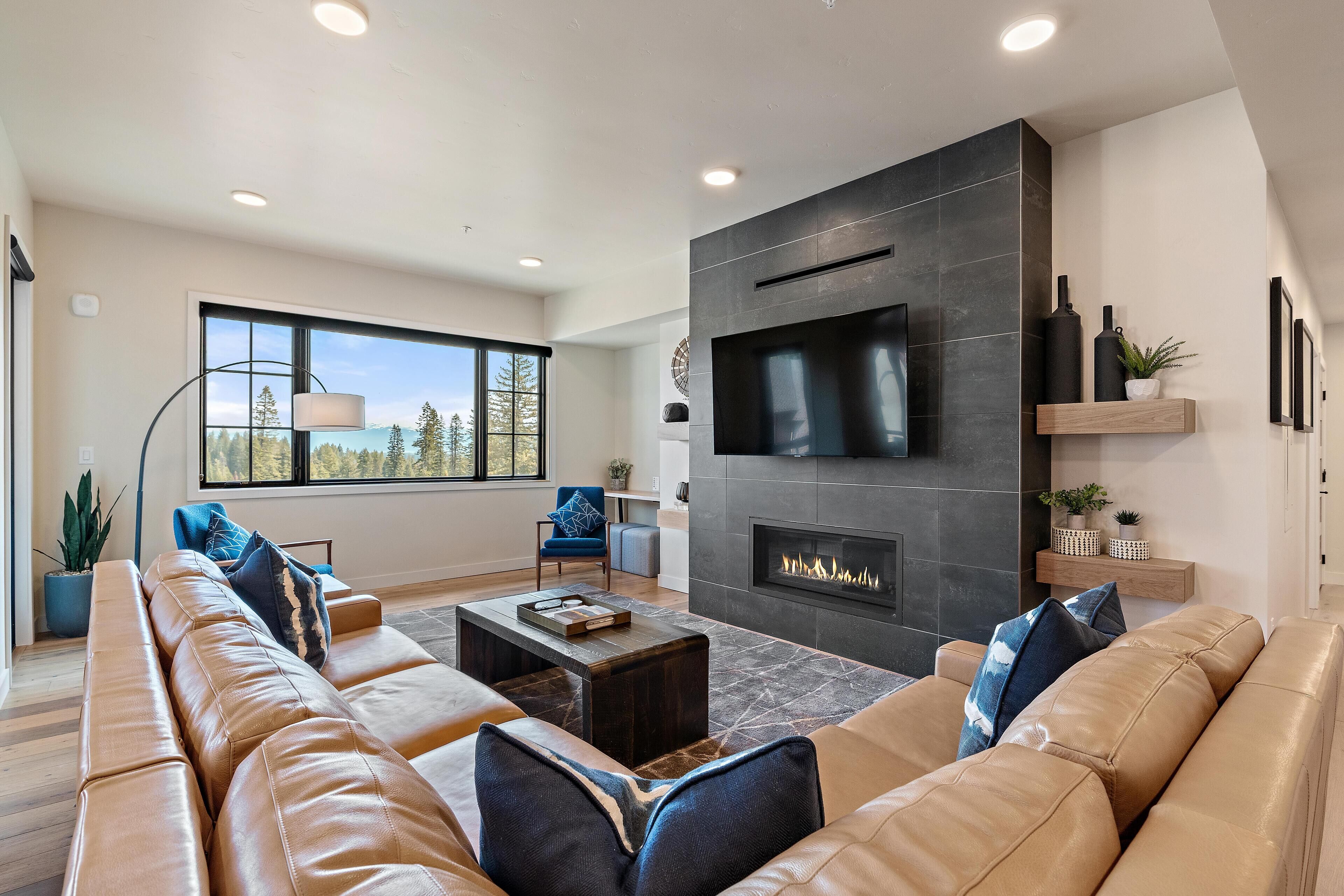 Télévision, cheminée