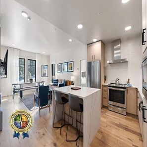 Fridge, microwave, oven, stovetop - Sandhill Condo | Includes Two 1-Day Lift Tickets (Tamarack)