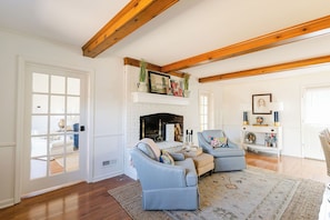 Interior - Southern Comfort Home KY Derby 2027- 12 Miles from the Track! (Louisville)