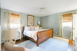 2 slaapkamers, een strijkplank/strijkijzer, wifi, beddengoed