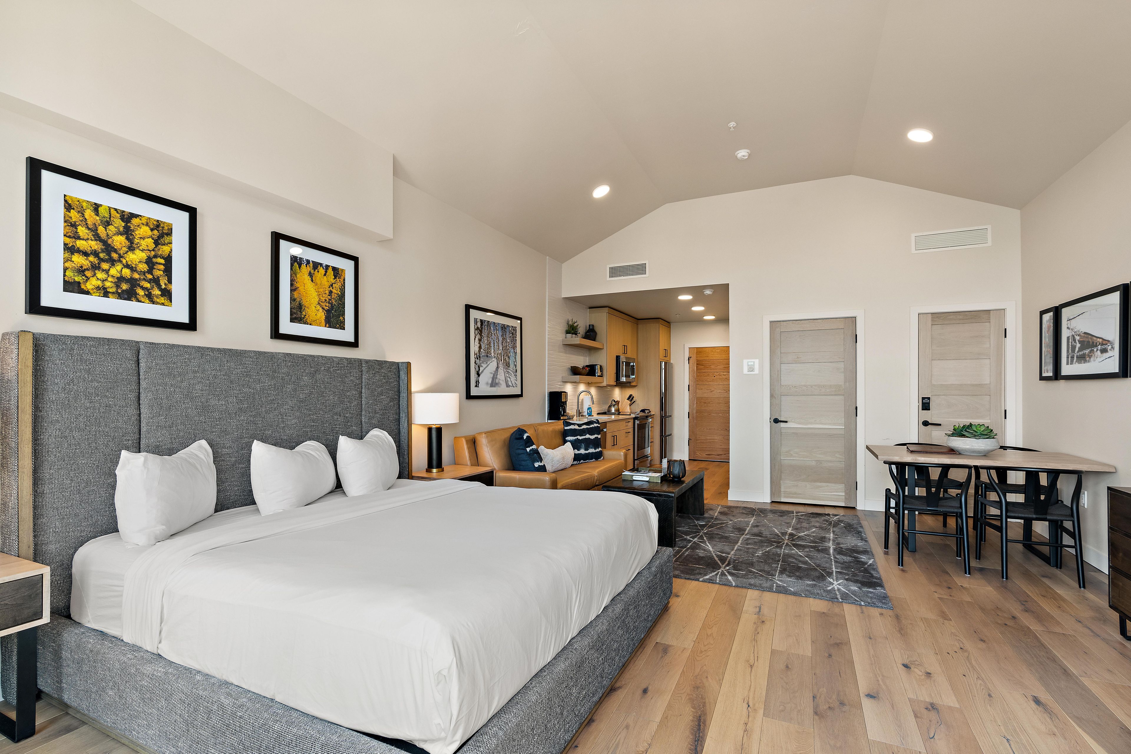 1 bedroom, internet, bed sheets