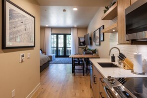 Accès Internet, draps fournis