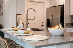 Uklassifisert bilde, 3 av 87, knapp