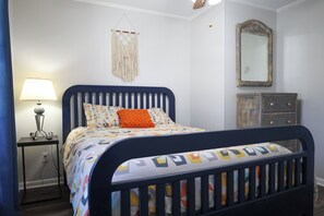 4 Schlafzimmer, Schreibtisch, WLAN, Bettwäsche