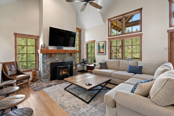 TV, fireplace - Serene Townhome|Walk to Lift with Private Hot Tub (Tamarack)