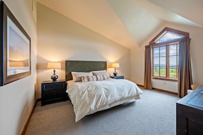Internet, bed sheets - Lake View Retreat|Includes Two 1-Day Lift Tickets (Tamarack)