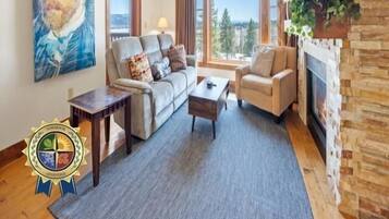 Télévision, cheminée