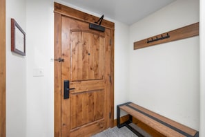Interior - Mossy Oak | Includes Two 1-Day Lift Tickets (Tamarack)