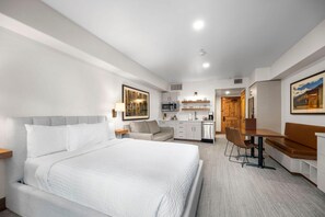 1 bedroom, internet, bed sheets - Welcoming Studio  with Balcony (Tamarack)