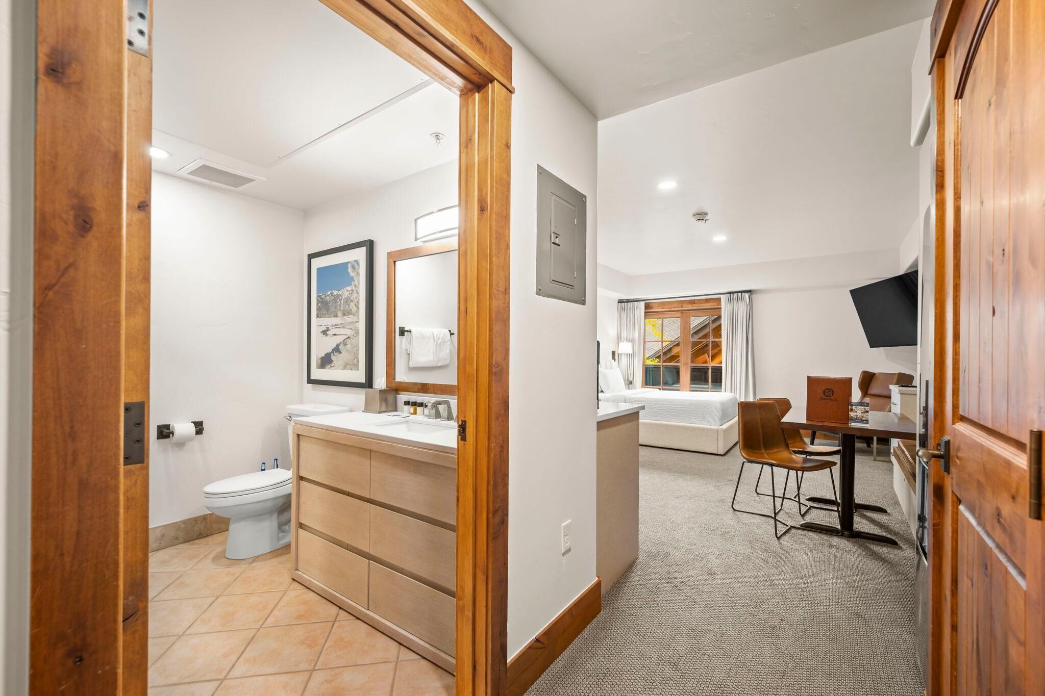 Accès Internet, draps fournis