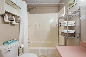 Bathroom - South Arm Retreats Whole Lake Charlevoix (East Jordan)