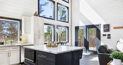 Outdoor Games | Hot Tub | Pet-Friendly | Fire Pit