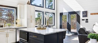 Outdoor Games | Hot Tub | Pet-Friendly | Fire Pit