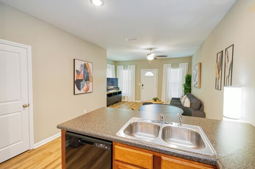 Relaxing 3bd 3bath Tallahassee Condo