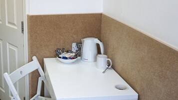 Classic Single Room | Hypo-allergenic bedding, individually furnished, desk, laptop workspace