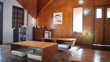 Free daily local cuisine breakfast