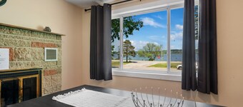 South Arm Retreat 2BDR Lake Charlevoix