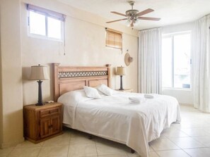 3 chambres, fer et planche Ă repasser, Wi-Fi gratuit, draps fournis