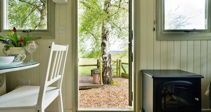 Hay and Hedgerow Glamping