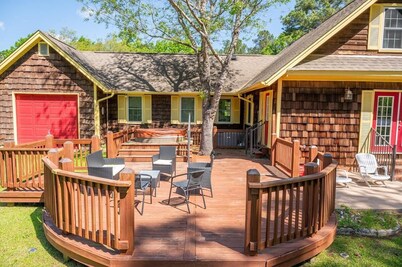 Sweet Marion - Dock + Boat Ramp + Hot Tub!