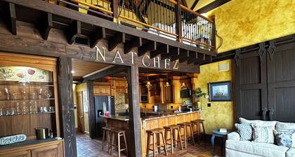 Beautiful Natchez Condo one block from the Mississippi River that offers it all.