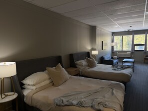 Bügeleisen/Bügelbrett, kostenloses WLAN, Bettwäsche