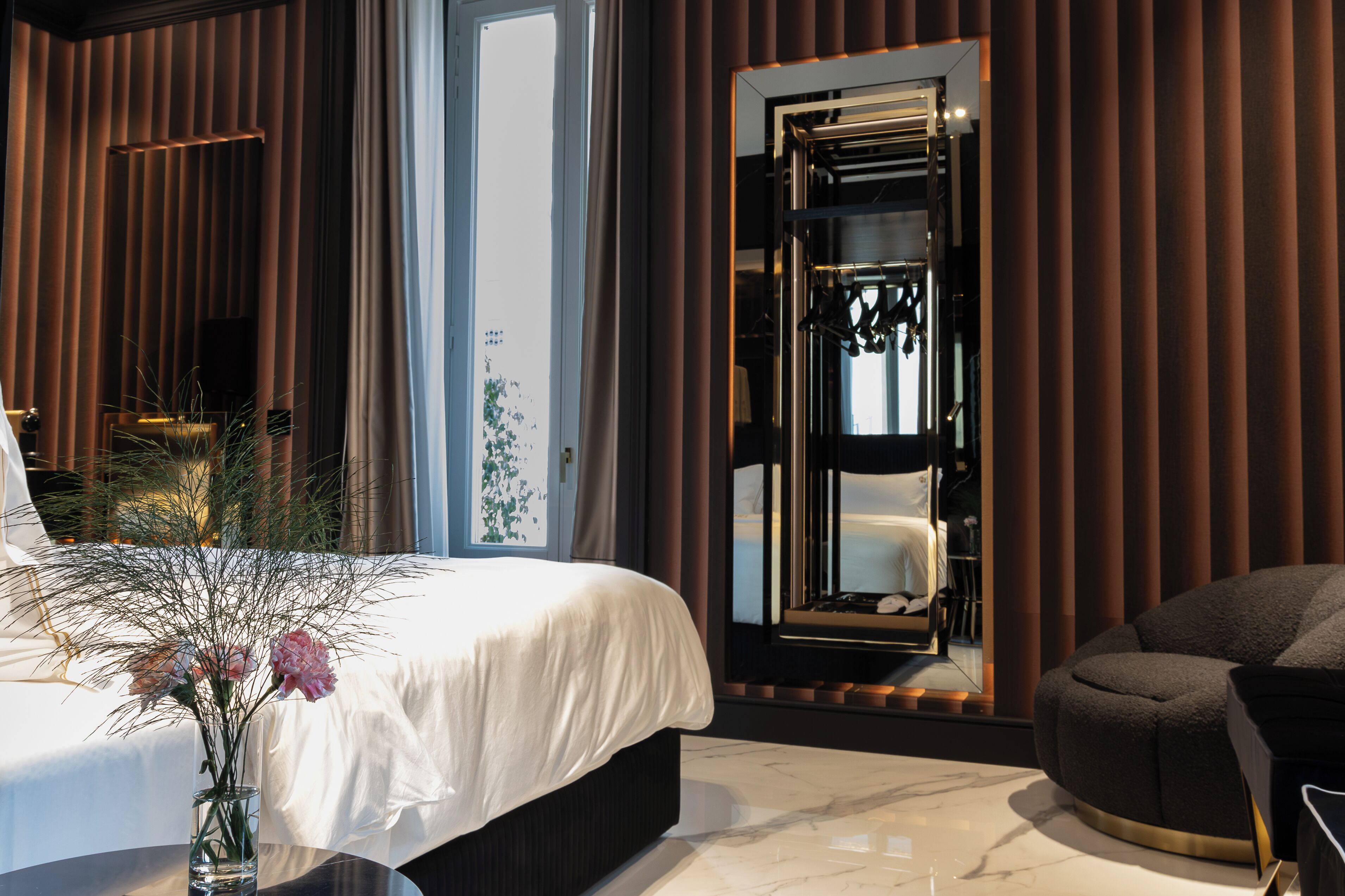 Deluxe Room, City View | Balcony view