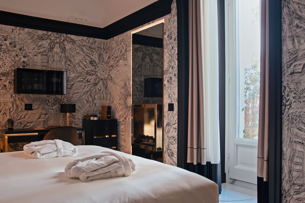 高級客房, 城市景 | 埃及棉床單、高級寢具、羽絨被、記憶棉床墊