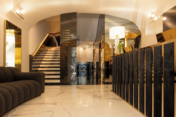 Reception - Bra Hotel (Bari)