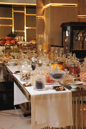 Breakfast meal - Bra Hotel Bari (Bari)