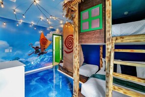 10 Schlafzimmer, Reisekinderbett, WLAN, Bettwäsche