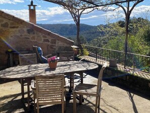 屋外ダイニングエリア