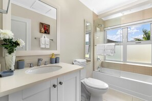 Bathroom - Areca 3rd Floor 2b Condo Amazing view (St. Ann's Bay)