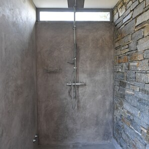 Villa | Regadera en el baño