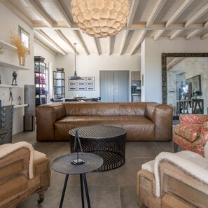 Living room - Villa MEL - Exclusive Residence in Paros (Paros)