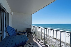 Appartement, meerdere bedden, balkon, uitzicht op oceaan (Mariner's Retreat) | Terrein van de accommodatie